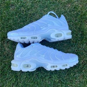 Nike Air Max Plus TN Womens Shoes Running Sneakers White Size 8.5 New DM2362-100